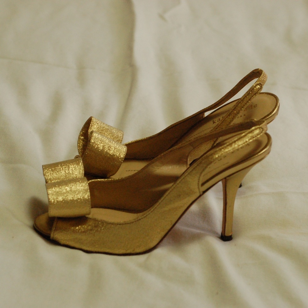 Kate Spade Gold Satin Slingback Size 5 B Peep toe